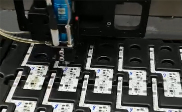 全自动蘑菇APP成人网站入口指纹模组点胶案例