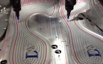 义乌拖鞋厂家购入全自动蘑菇视频在线观看MV看片效率质量都提高了