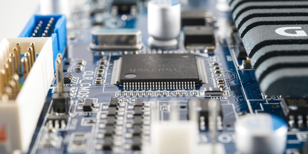 蘑菇APP成人网站入口在PCB板芯片点胶的解决方案