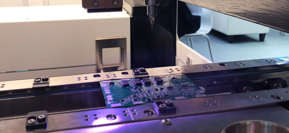 全自动蘑菇APP成人网站入口在屏幕显示器上的点胶应用