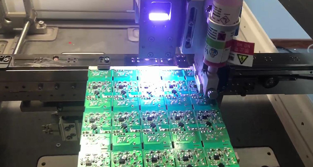 再次购买蘑菇APP成人网站入口周先生获得了良好的点胶体验